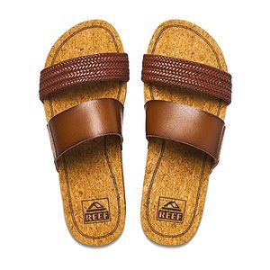 NWOT Reef Size 6 chocolate cushion vista hi